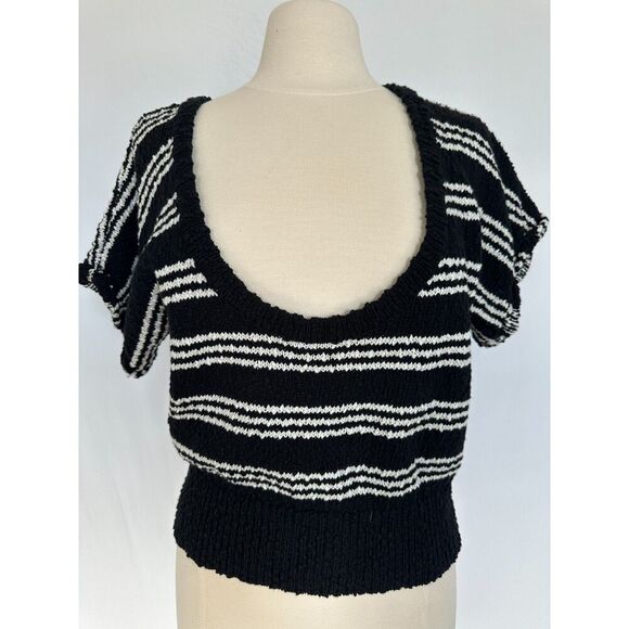 Callahan Black and White Striped Knit Top Size Medium - Picture 5 of 7